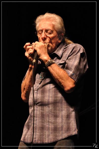 6413 John Mayall 06-10-2010 (Medium).jpg